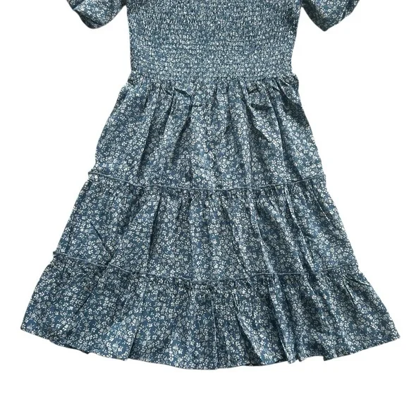 Petal & Pup Smocked Tiered Puff Sleeve Floral Blue White Mini Dress Size 8 - Picture 3 of 11
